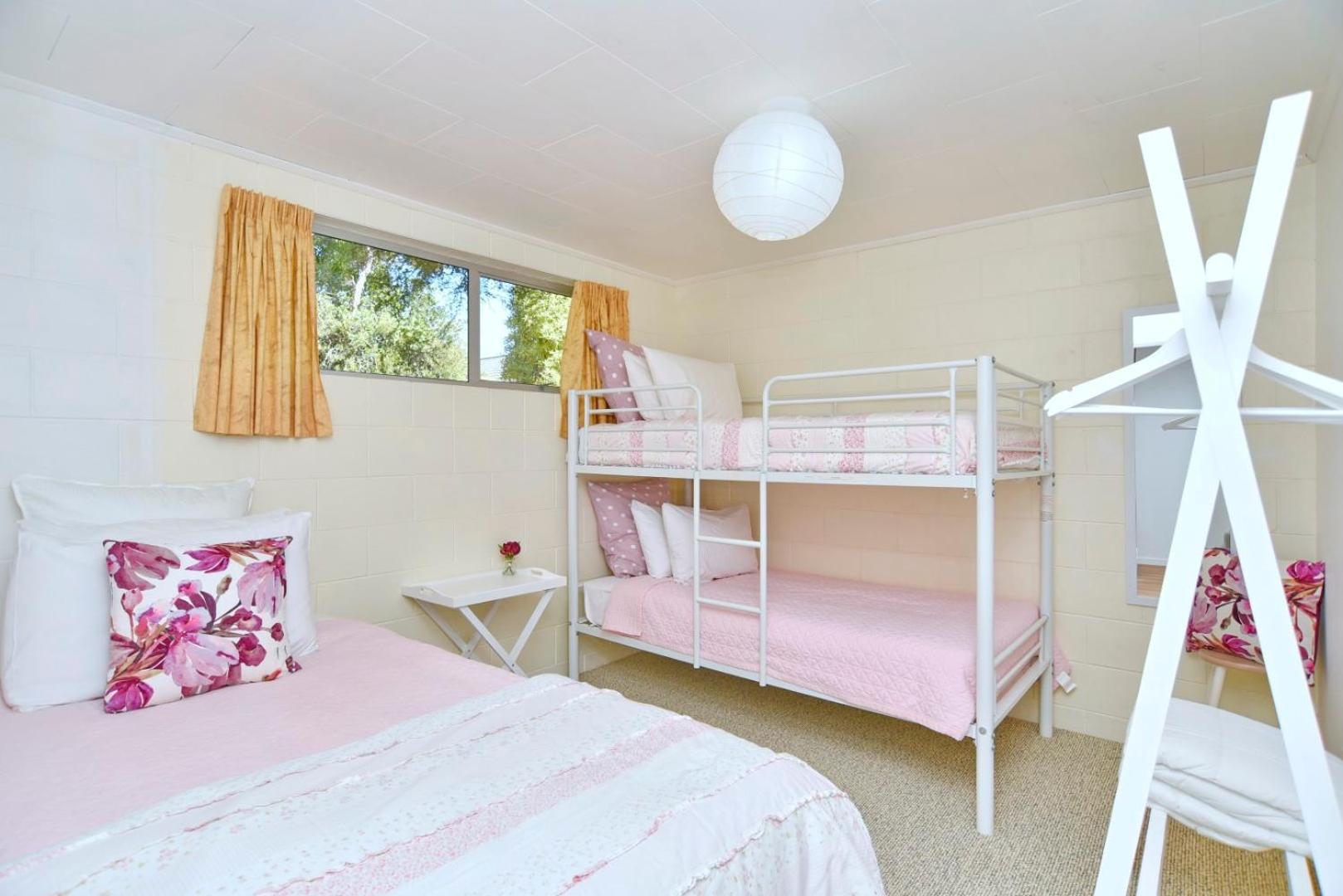 Akaroa Harbour View - Christchurch Holiday Homes Exterior photo